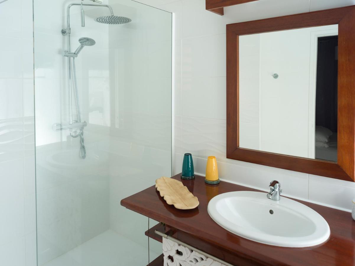 Pop'S Appartements Residence Marisol Au Bord De La Mer 르 고지에 외부 사진